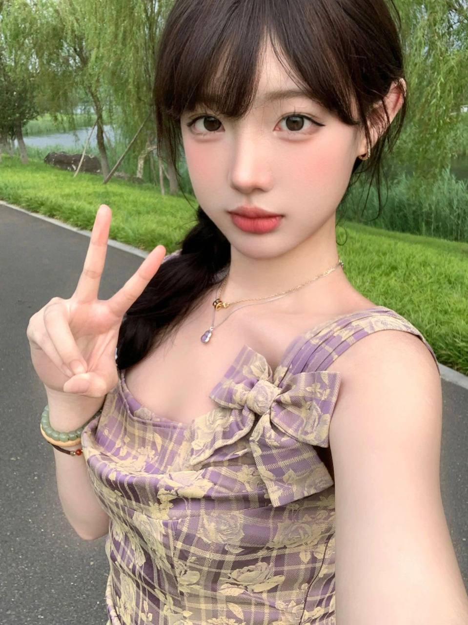 甜蜜流淌，赖汤圆芝麻馅的盖碗边沿记忆